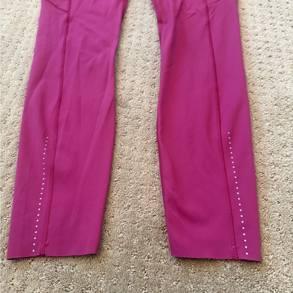 Lululemon Fast & Free 7/8 Tight II *Nulux 25" Color: Star Ruby Size: 6 - Picture 7 of 16